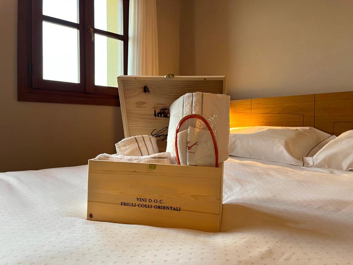 Elliot Osteria E Dormire In Collina 만자노 외부 사진