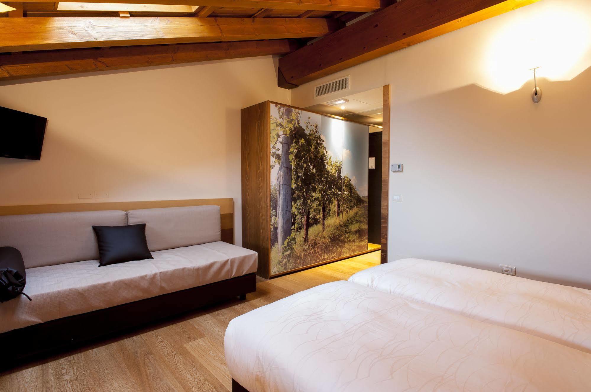 Elliot Osteria E Dormire In Collina 만자노 외부 사진
